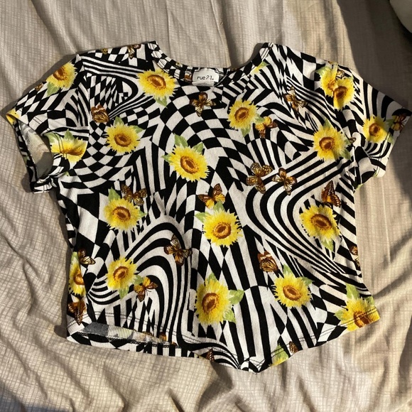Rue 21 Checkered Pattern Crop Top L - Picture 1 of 4
